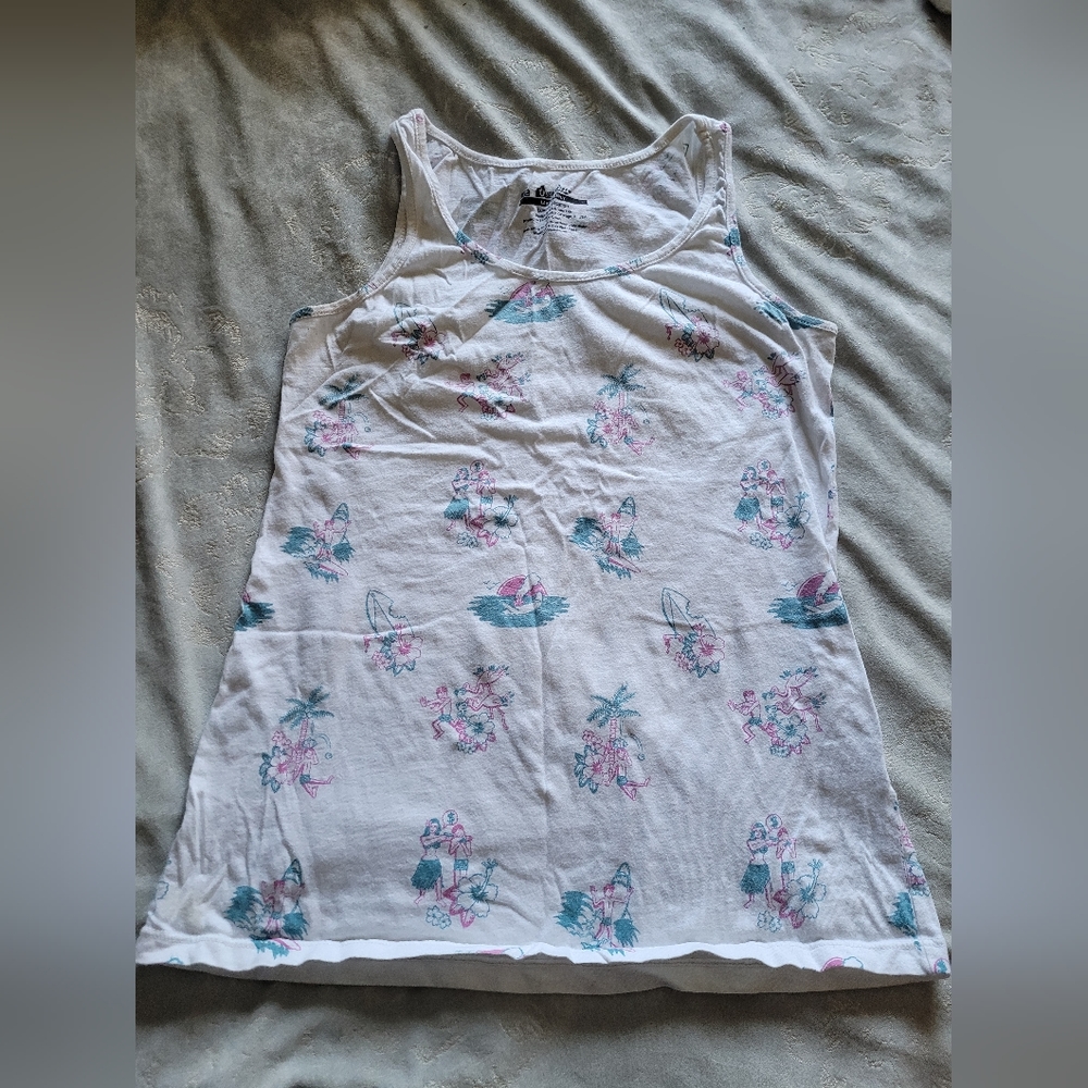 🌻 3 for $15. Threadless womans tank top. Size large.